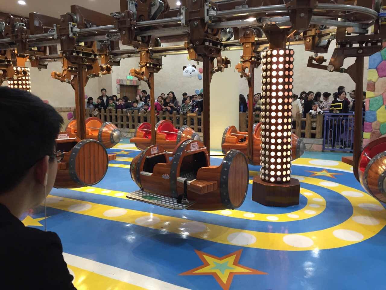 九游娛樂：打造“一老一小”幸福場景 全齡友好休閑廣場啟用(圖1)